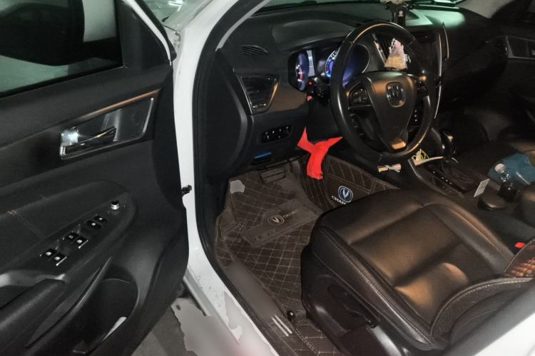 Used CHANGAN CS75 2014 1.8T Automatic Elite Model China IV Standard Driver Seat
