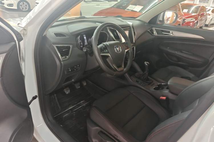 Used CHANGAN CS75 2014 2.0L Manual Luxury Version China V Standard Driver Seat