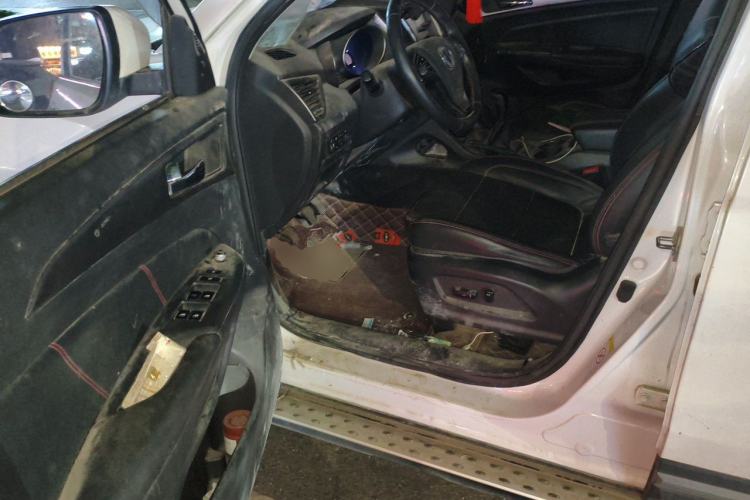 Used CHANGAN CS75 2014 2.0L Manual Leading Model China V Standard Driver Seat