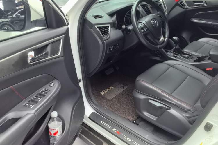 Used CHANGAN CS75 2014 1.8T Automatic Elite Model China IV Standard Driver Seat