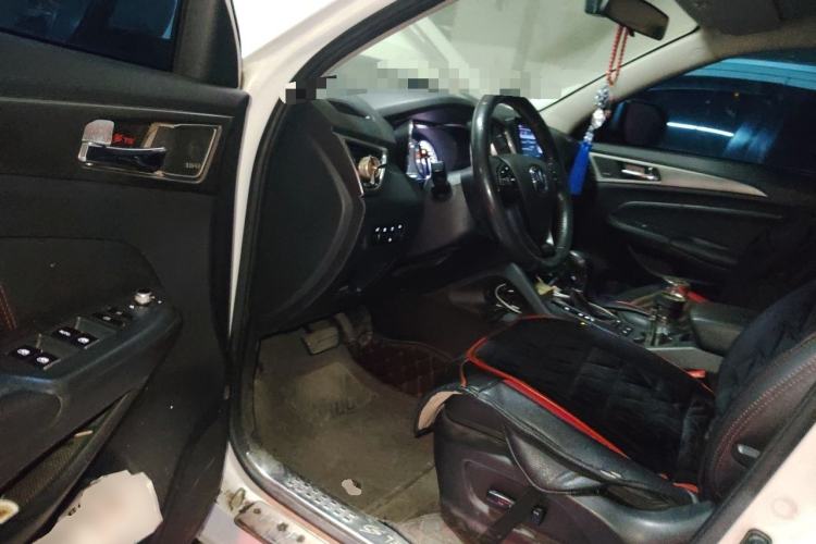 Used CHANGAN CS75 2014 1.8T Automatic Prestige Model China IV Standard Driver Seat