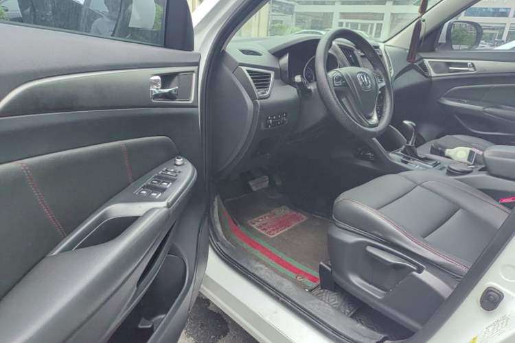 Used CHANGAN CS75 2014 1.8T Automatic Elite Model China IV Standard Driver Seat