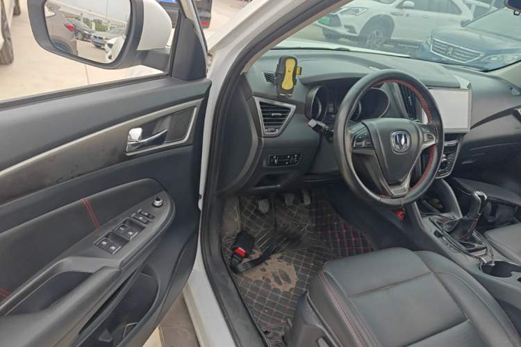 Used CHANGAN CS75 2014 2.0L Manual Luxury Version China V Standard Driver Seat