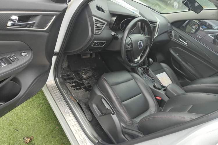 Used CHANGAN CS75 2014 1.8T Automatic Elite Version China V Standard Driver Seat