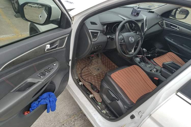 Used CHANGAN CS75 2014 1.8T Automatic Elite Version China V Standard Driver Seat