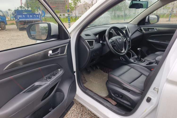 Used CHANGAN CS75 2014 2.0L Manual Leading Model China V Standard Driver Seat