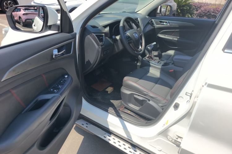Used CHANGAN CS75 2014 1.8T Automatic Elite Model China IV Standard Driver Seat