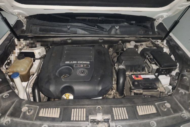 Used CHANGAN CS75 2014 1.8T Automatic Prestige Model China IV Standard Engine Bay