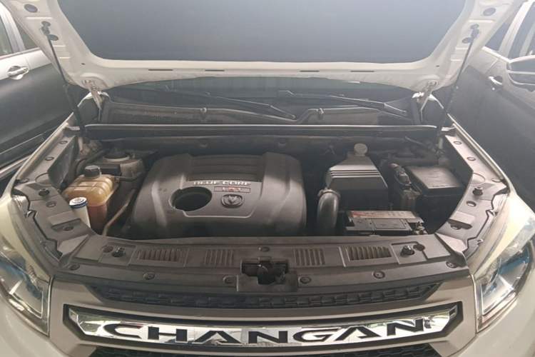 Used CHANGAN CS75 2014 1.8T Automatic Prestige Model China IV Standard Engine Bay