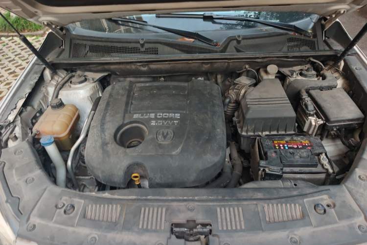 Used CHANGAN CS75 2014 2.0L Manual Luxury Version China V Standard Engine Bay