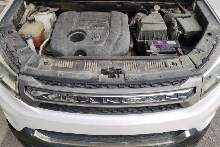 Used CHANGAN CS75 2014 2.0L Manual Luxury Version China V Standard Engine Bay