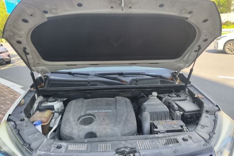 Used CHANGAN CS75 2014 1.8T Automatic Elite Version China V Standard Engine Bay