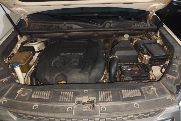 Used CHANGAN CS75 2014 1.8T Automatic Elite Version China V Standard Engine Bay