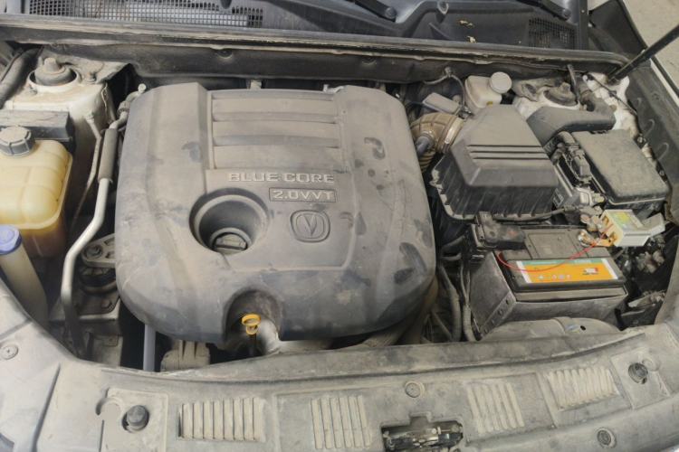 Used CHANGAN CS75 2014 2.0L Manual Leading Version China IV Standard Engine Bay