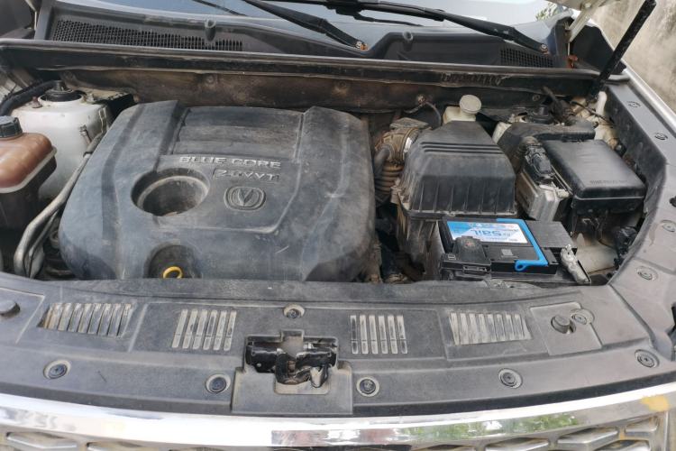 Used CHANGAN CS75 2014 2.0L Manual Luxury Version China IV Standard Engine Bay