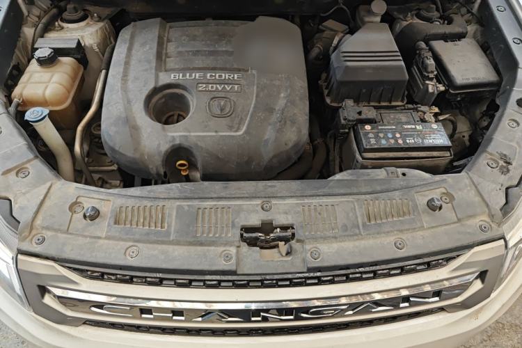 Used CHANGAN CS75 2014 2.0L Manual Leading Version China IV Standard Engine Bay