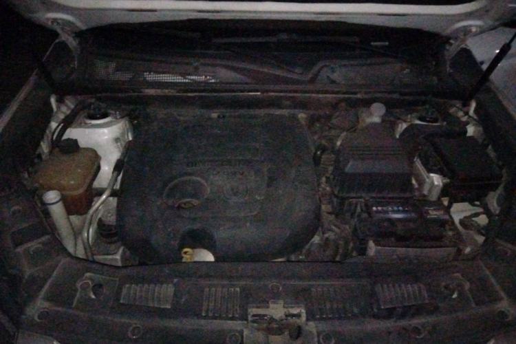 Used CHANGAN CS75 2014 2.0L Manual Luxury Version China IV Standard Engine Bay