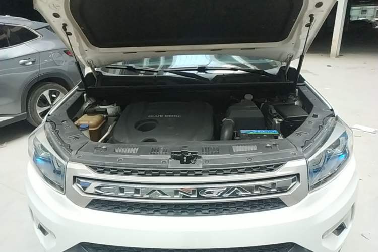Used CHANGAN CS75 2014 1.8T Automatic Elite Model China IV Standard Engine Bay