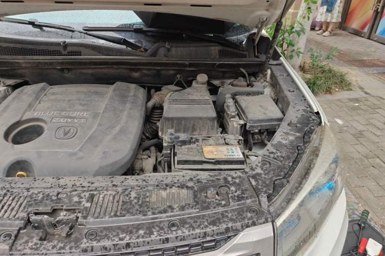 Used CHANGAN CS75 2014 2.0L Manual Leading Version China IV Standard Engine Bay Left