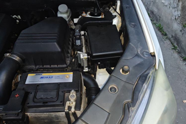 Used CHANGAN CS75 2014 1.8T Automatic Elite Model China IV Standard Engine Bay Left