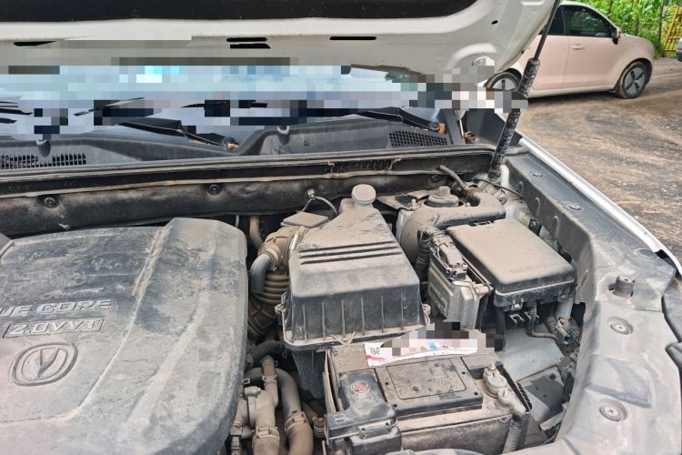 Used CHANGAN CS75 2014 2.0L Manual Luxury Version China IV Standard Engine Bay Left