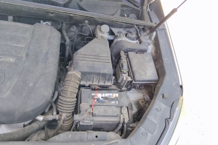Used CHANGAN CS75 2014 1.8T Automatic Elite Version China V Standard Engine Bay Left