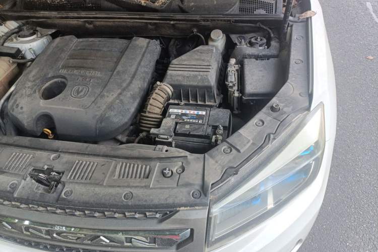 Used CHANGAN CS75 2014 1.8T Automatic Elite Model China IV Standard Engine Bay Left