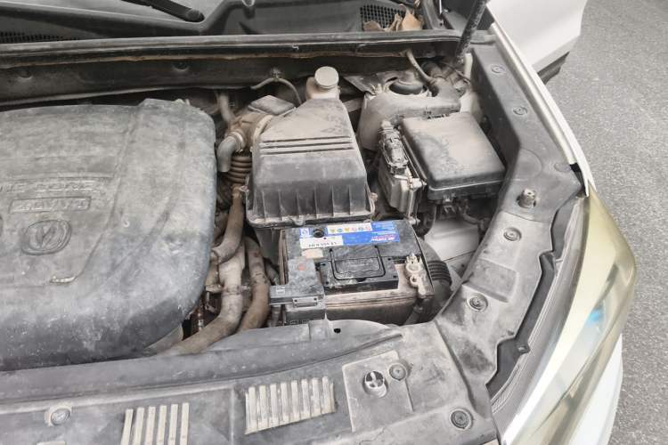 Used CHANGAN CS75 2014 2.0L Manual Luxury Version China V Standard Engine Bay Left