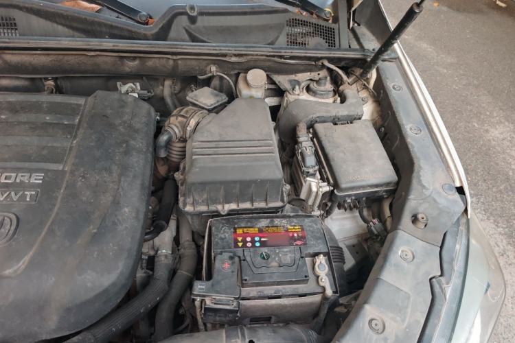 Used CHANGAN CS75 2014 2.0L Manual Luxury Version China V Standard Engine Bay Left