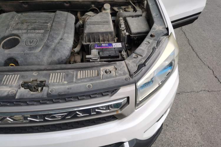 Used CHANGAN CS75 2014 2.0L Manual Luxury Version China V Standard Engine Bay Left