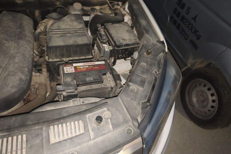 Used CHANGAN CS75 2014 2.0L Manual Luxury Version China IV Standard Engine Bay Left