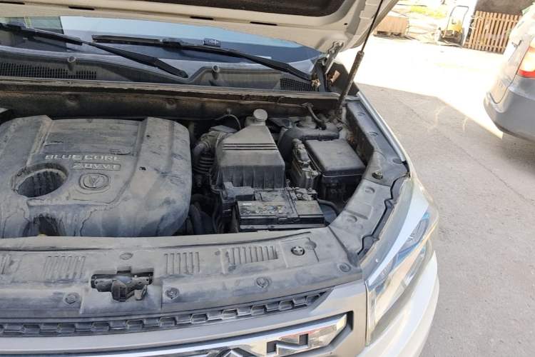 Used CHANGAN CS75 2014 2.0L Manual Leading Version China IV Standard Engine Bay Left