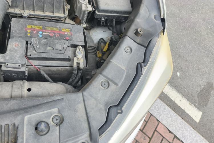 Used CHANGAN CS75 2014 1.8T Automatic Elite Version China V Standard Engine Bay Left