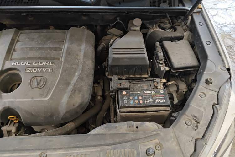 Used CHANGAN CS75 2014 2.0L Manual Leading Version China IV Standard Engine Bay Left