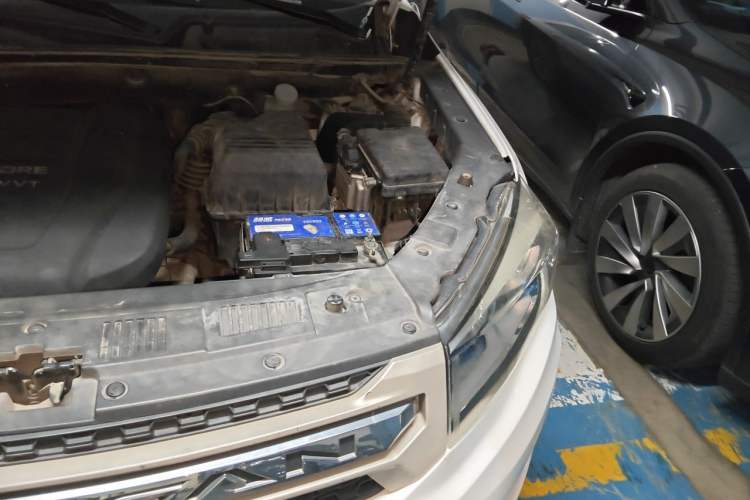 Used CHANGAN CS75 2014 2.0L Manual Luxury Version China V Standard Engine Bay Left