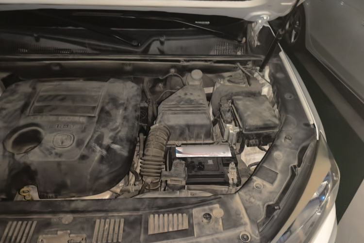 Used CHANGAN CS75 2014 1.8T Automatic Prestige Model China V Standard Engine Bay Left
