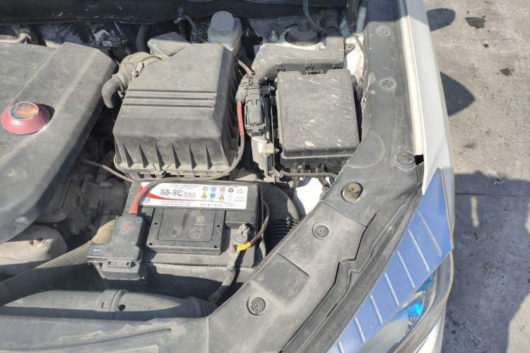 Used CHANGAN CS75 2014 2.0L Manual Luxury Version China IV Standard Engine Bay Left