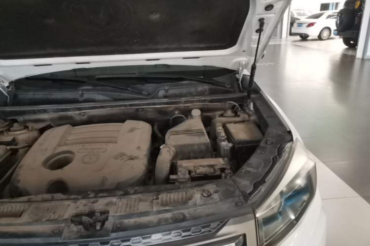 Used CHANGAN CS75 2014 1.8T Automatic Elite Model China IV Standard Engine Bay Left
