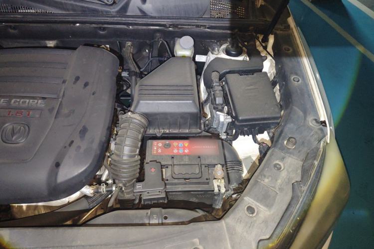 Used CHANGAN CS75 2014 1.8T Automatic Elite Model China IV Standard Engine Bay Left