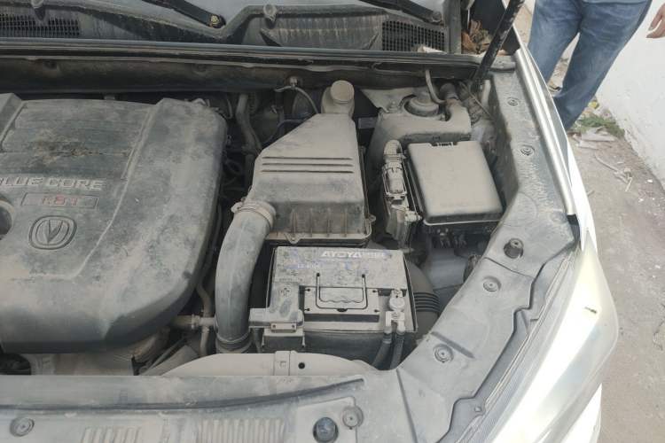 Used CHANGAN CS75 2014 1.8T Automatic Prestige Model China V Standard Engine Bay Left