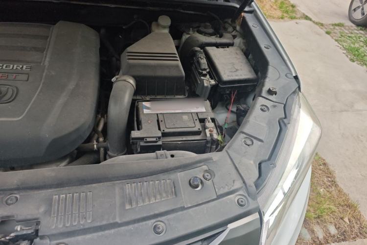 Used CHANGAN CS75 2014 1.8T Automatic Elite Model China IV Standard Engine Bay Left