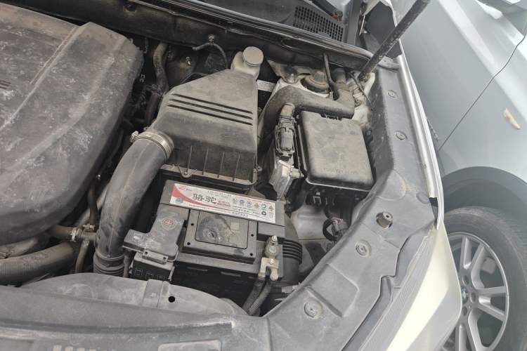 Used CHANGAN CS75 2014 1.8T Automatic Prestige Model China IV Standard Engine Bay Left
