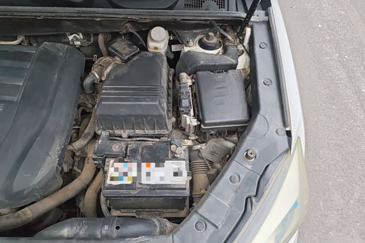 Used CHANGAN CS75 2014 2.0L Manual Leading Version China IV Standard Engine Bay Left