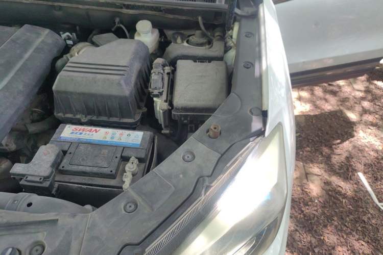 Used CHANGAN CS75 2014 2.0L Manual Luxury Version China V Standard Engine Bay Left