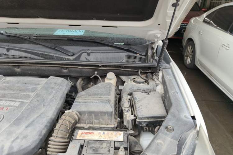 Used CHANGAN CS75 2014 1.8T Automatic Elite Model China IV Standard Engine Bay Left