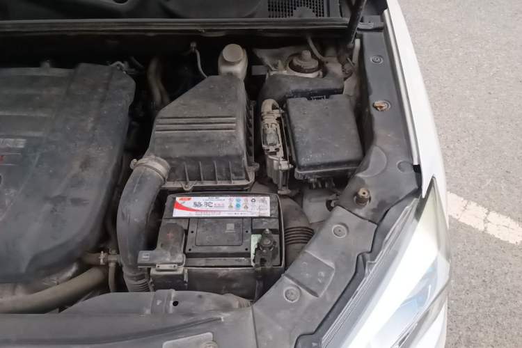 Used CHANGAN CS75 2014 1.8T Automatic Prestige Model China IV Standard Engine Bay Left