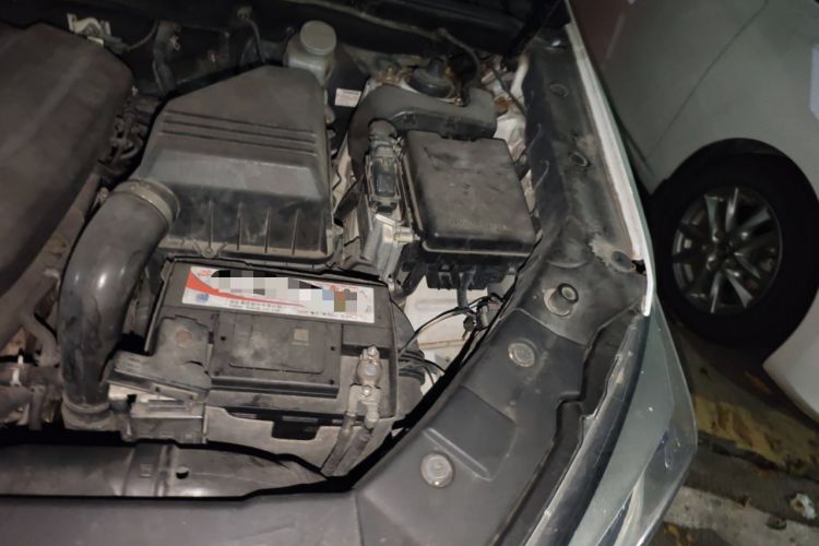 Used CHANGAN CS75 2014 1.8T Automatic Elite Version China V Standard Engine Bay Left