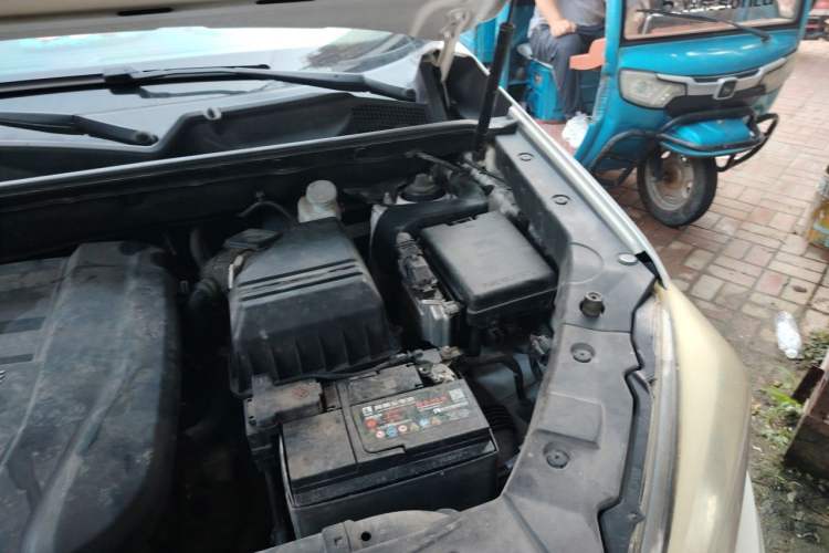 Used CHANGAN CS75 2014 2.0L Manual Leading Model China V Standard Engine Bay Left