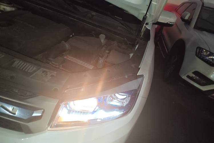 Used CHANGAN CS75 2014 1.8T Automatic Elite Model China IV Standard Engine Bay Left