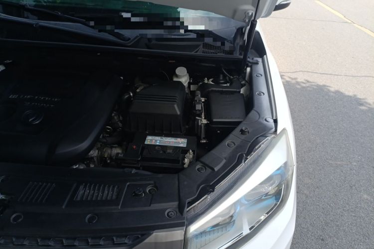 Used CHANGAN CS75 2014 2.0L Manual Luxury Version China V Standard Engine Bay Left